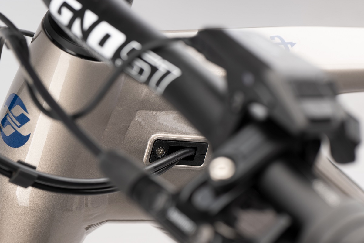 GHOST E-TERU UNIVERSAL
Unisexe pearl warm grey / pearl dark blue - glossy 2024 – Image 6