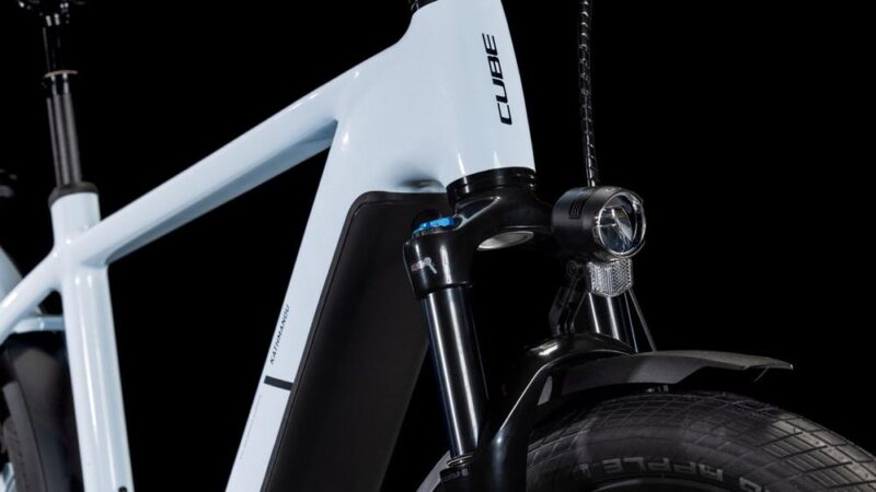 Cube Kathmandu Hybrid ONE 800 polarwhite´n´black – Image 4
