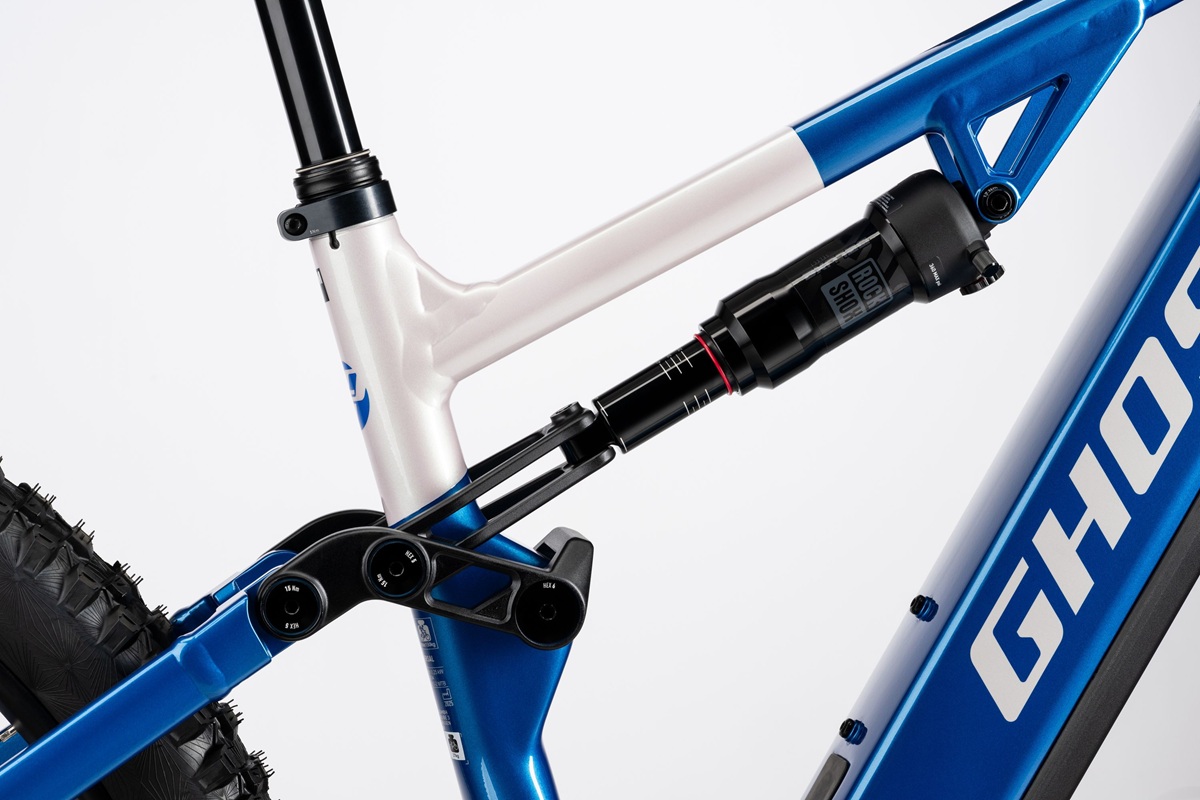 GHOST E-ASX UNIVERSAL HIGH - C2
Unisexe candy blue/coffee arctic dust - glossy  2026 – Image 5