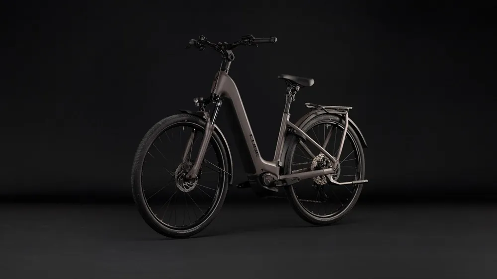 Cube Kathmandu Hybride ONE 800 cèdre et chrome 2027 – Image 3