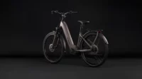 Cube Kathmandu Hybride ONE 800 cèdre et chrome 2027 – Image 5