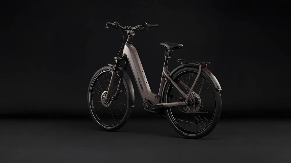 Cube Kathmandu Hybride ONE 800 cèdre et chrome 2027 – Image 5